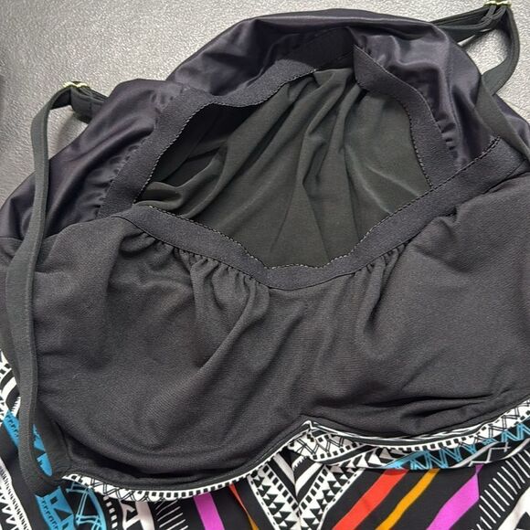 D cup Colorful Chevron Pattern Sleeveless Tankini Top- size 16 - Picture 6 of 8